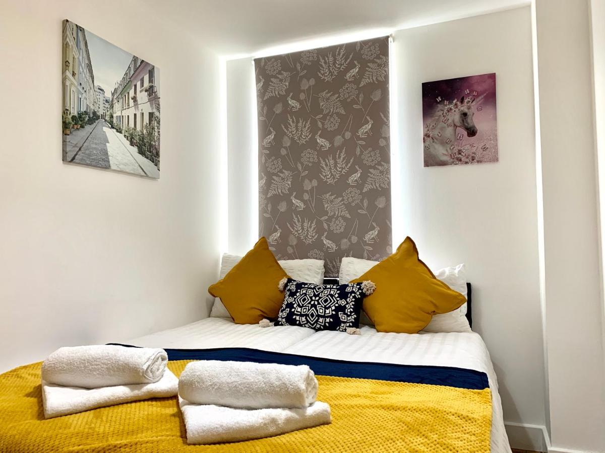 Central London 2 Bedrooms, Seperate Recption, Full Kitchen, Free Parking Exterior foto
