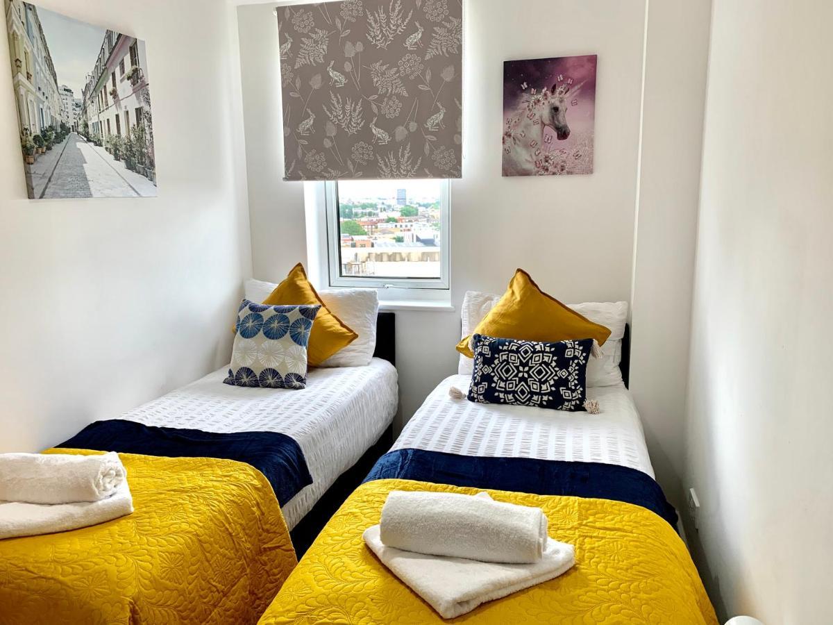 Central London 2 Bedrooms, Seperate Recption, Full Kitchen, Free Parking Exterior foto